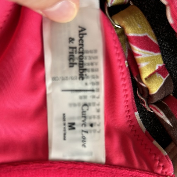 Abercrombie two pieces swimsuit - Picture 5 of 8
